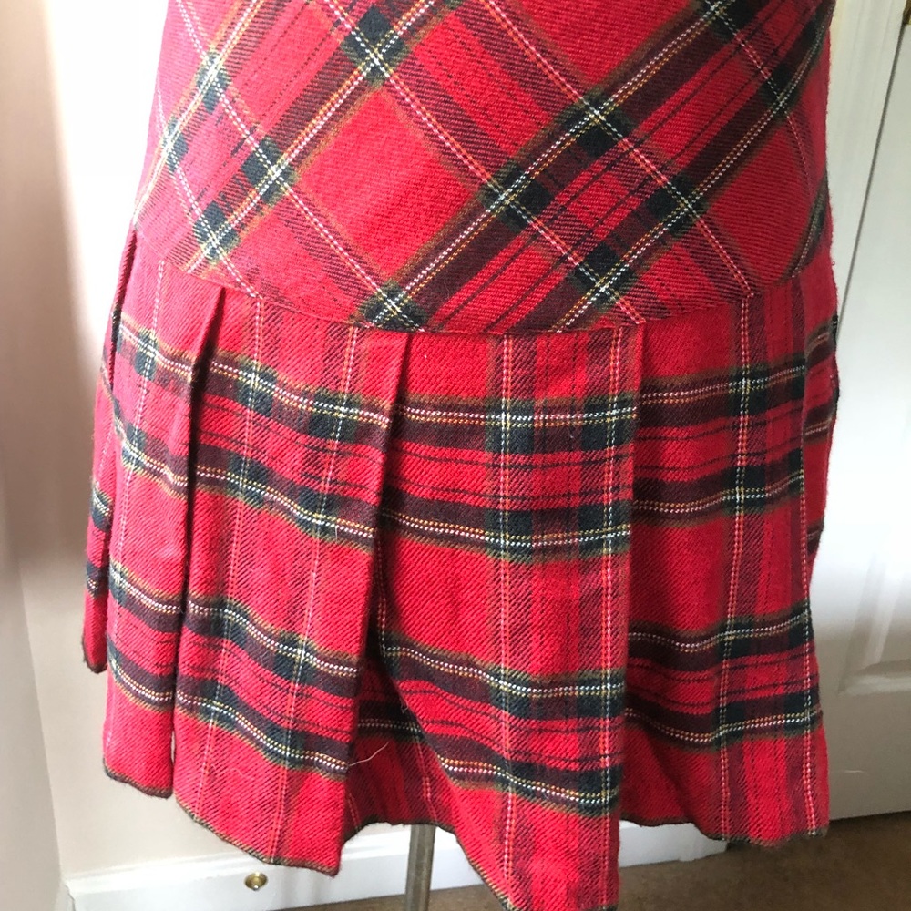 Red plaid dropped waist knife pleat short skirt